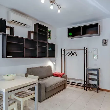 Apartment Guesthero - Crescenzago M2 Milan